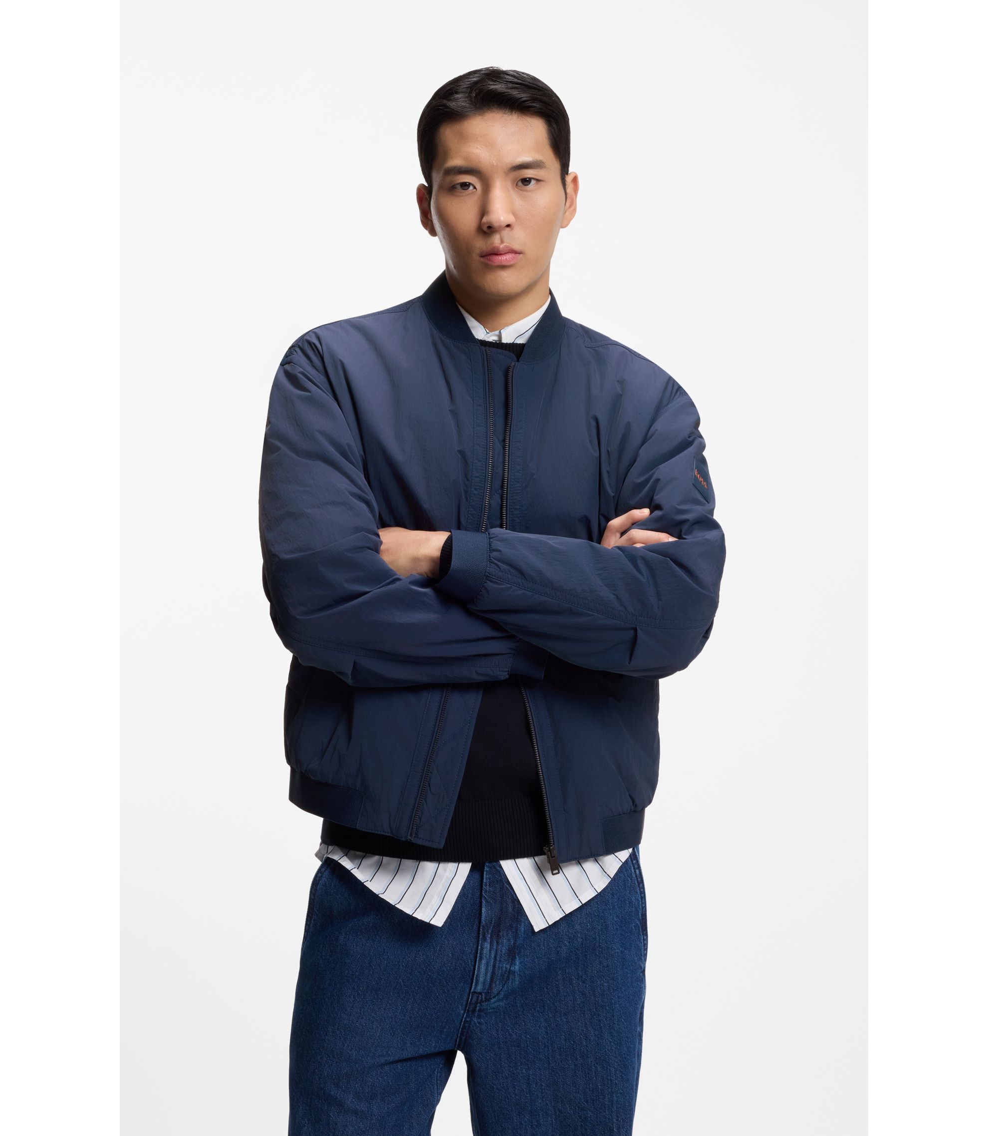 Wasserabweisende Bomberjacke aus softem Gewebe