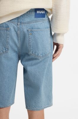 Short coupe droite en denim bleu vintage, bleu clair