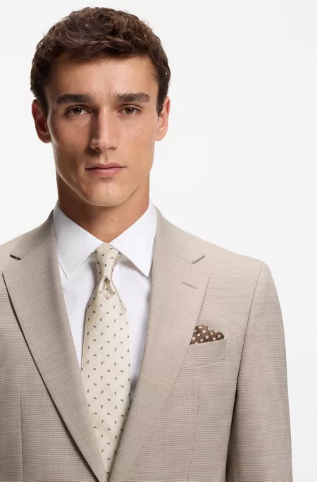 Silk tie with micro paisley pattern