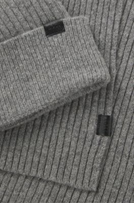 Geschenk-Set aus M&uuml;tze und Schal, Silber