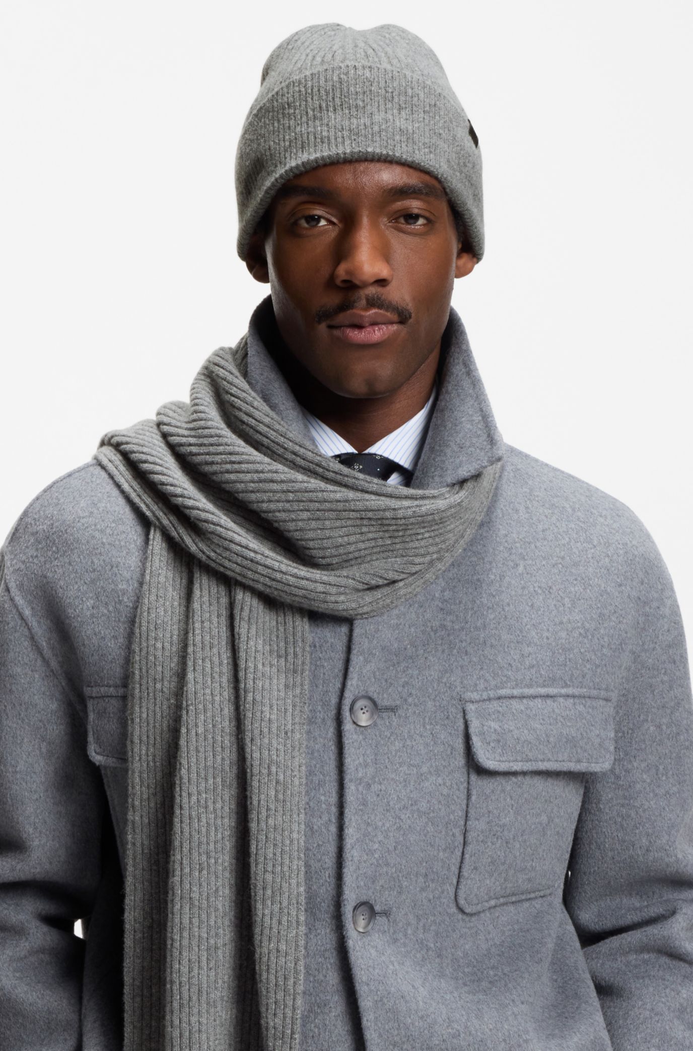 BOSS - Gift-boxed hat and scarf set - Silver
