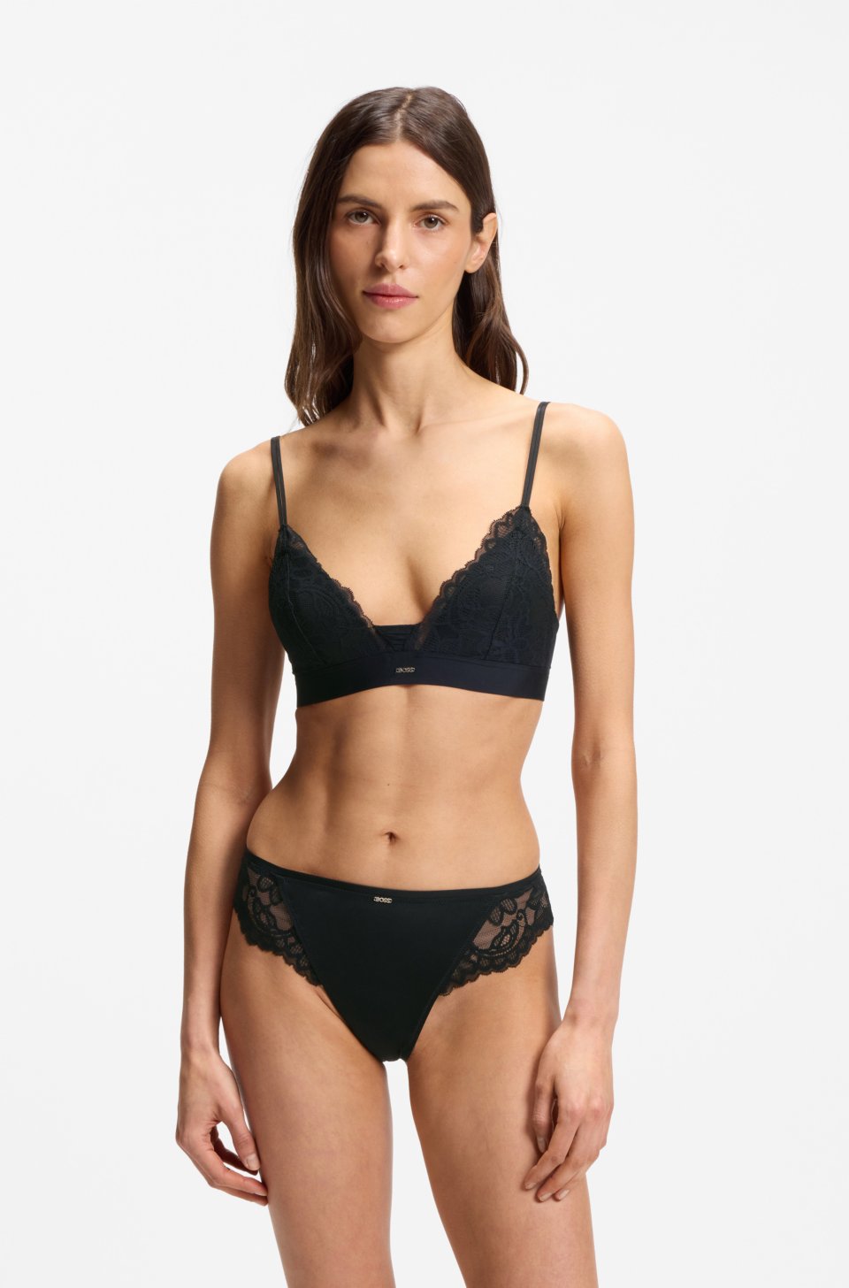 Lace briefs with mesh pleating details