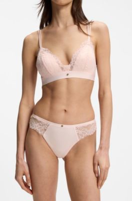 Lace briefs with mesh pleating and gold charm, light pink