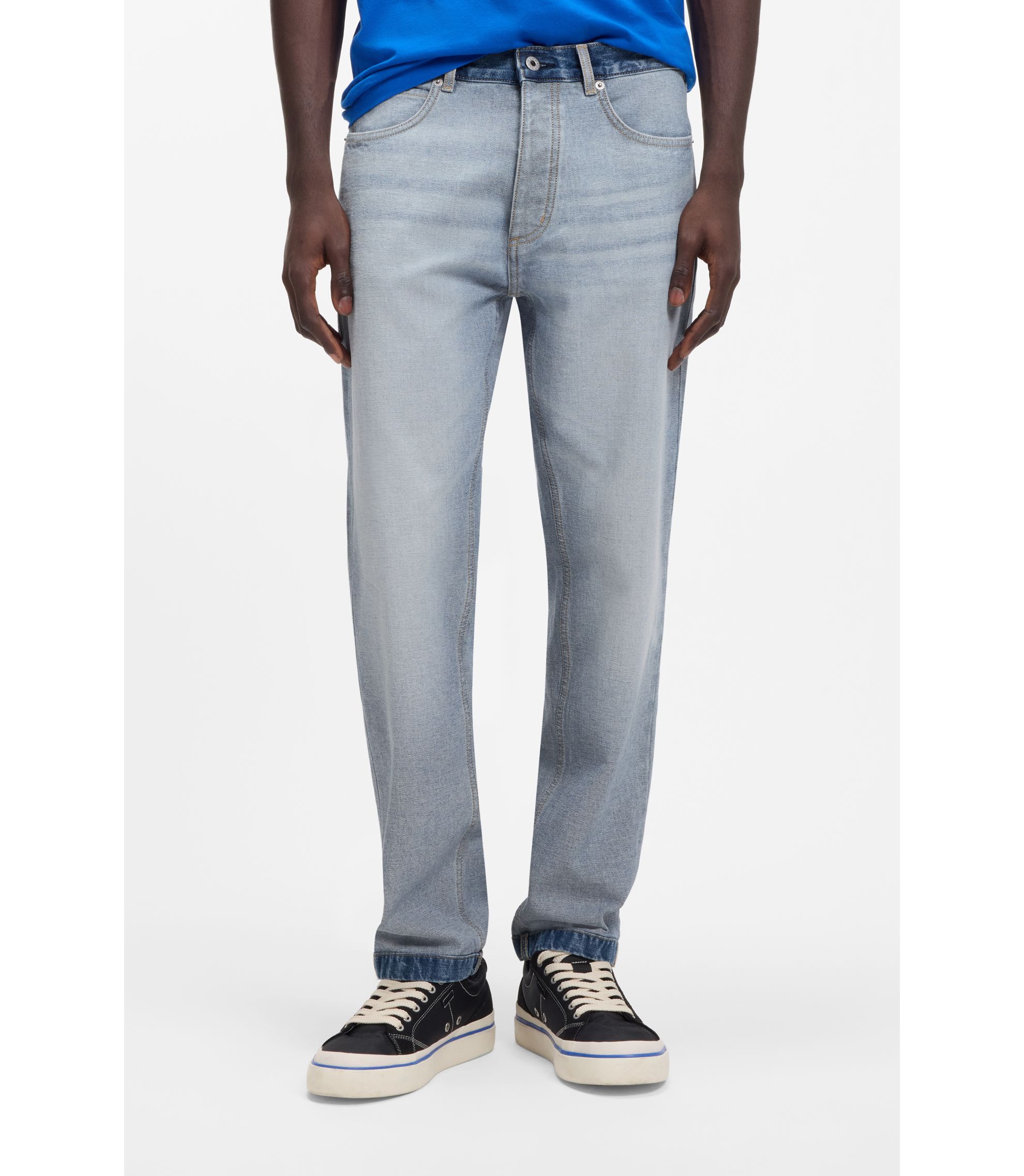 Regular-Fit Jeans aus umgekehrtem Denim