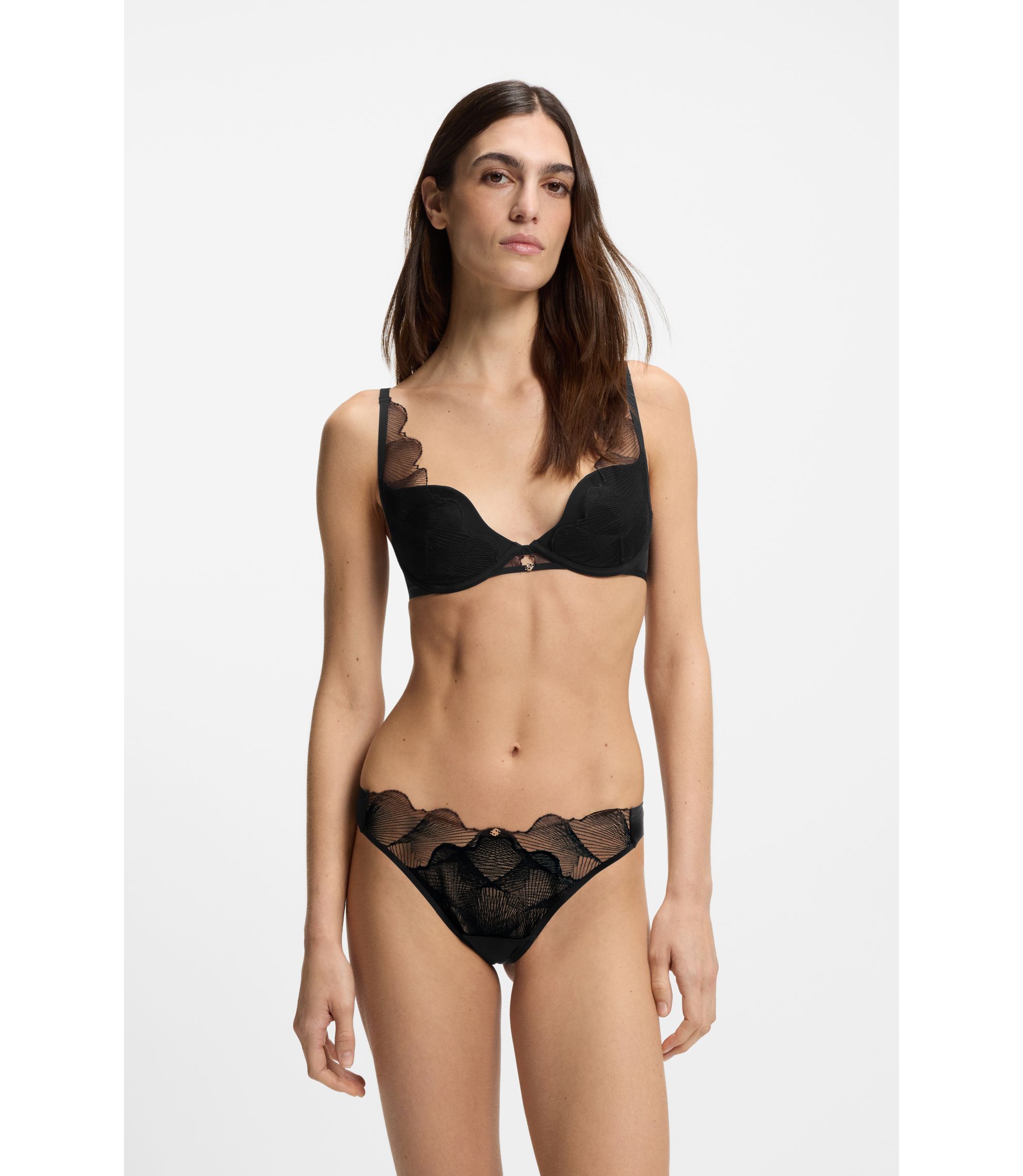 String mit gesticktem Double-B-Monogramm