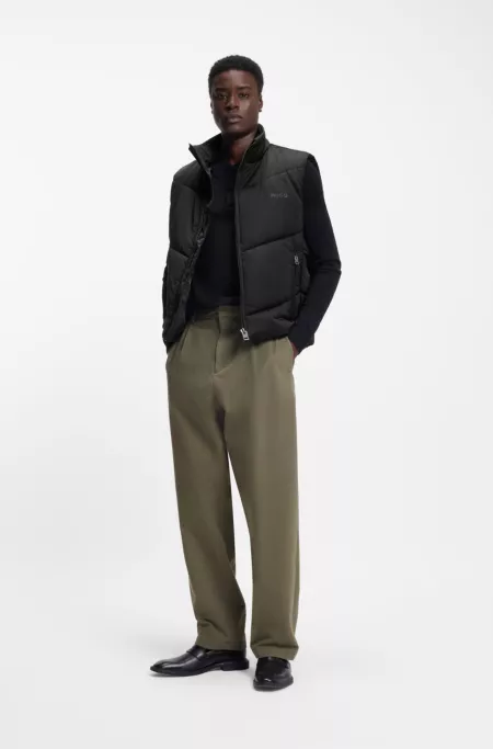 Water-repellent gilet with tonal logo