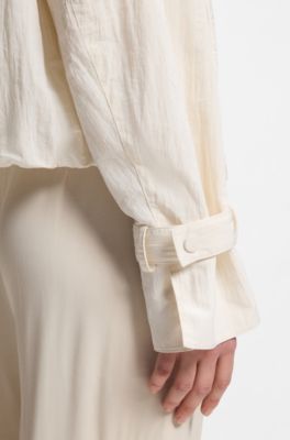 Short trench coat in peached crepe, Natural