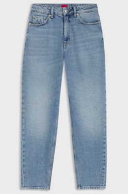 Mom-fit jeans van blauw stretchdenim met reli&euml;f op zakje, Lichtblauw
