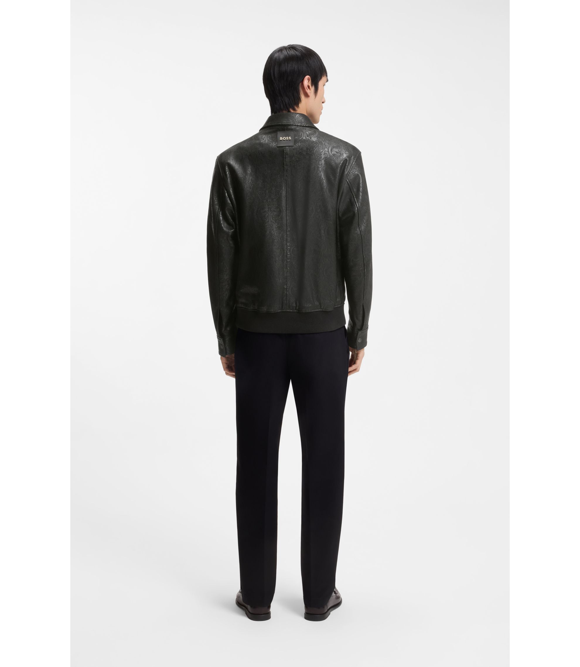 hbeu50556506_001_360?wid=1980&