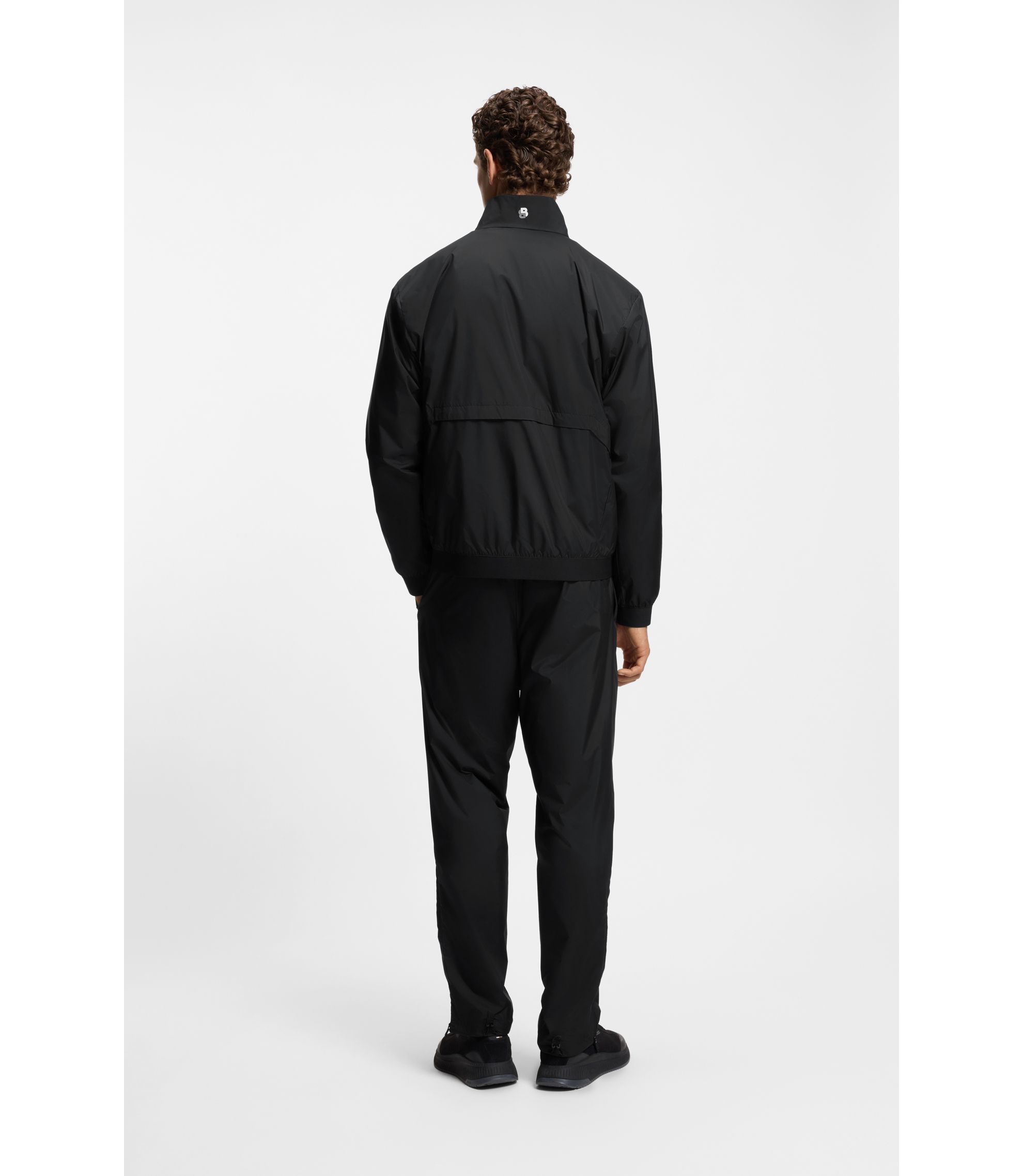 hbeu50556526_001_360?wid=1980&