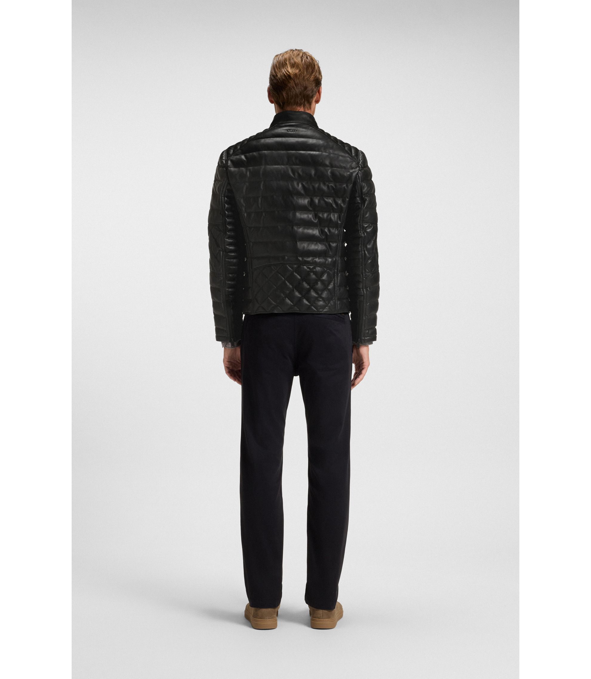 hbeu50556556_001_360?wid=1980&