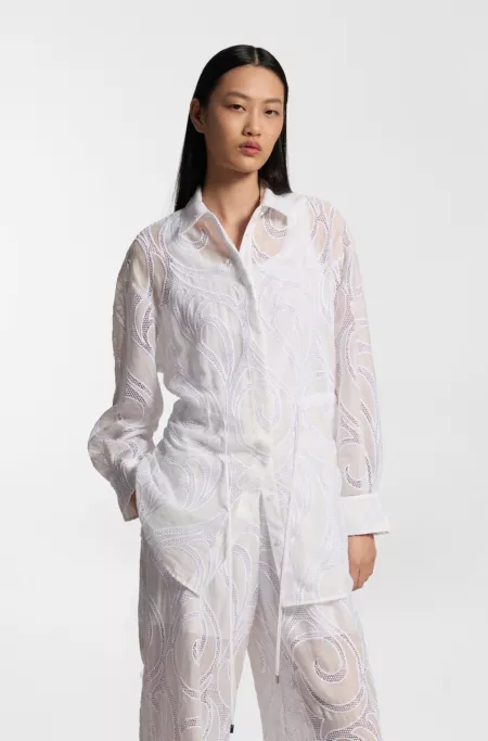 Regular-fit blouse with embroidered flowers