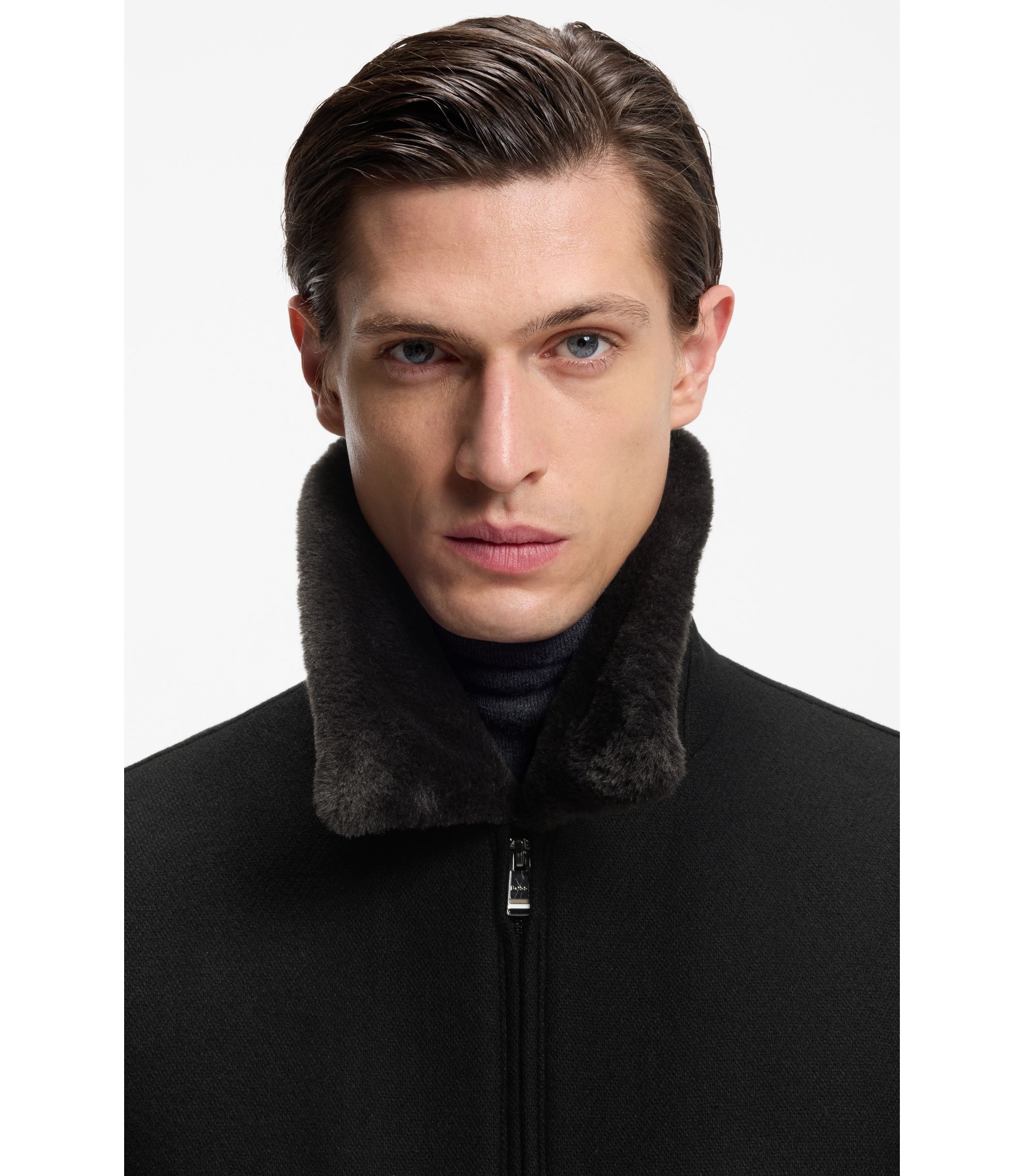 hbeu50556629_001_340?wid=1980&