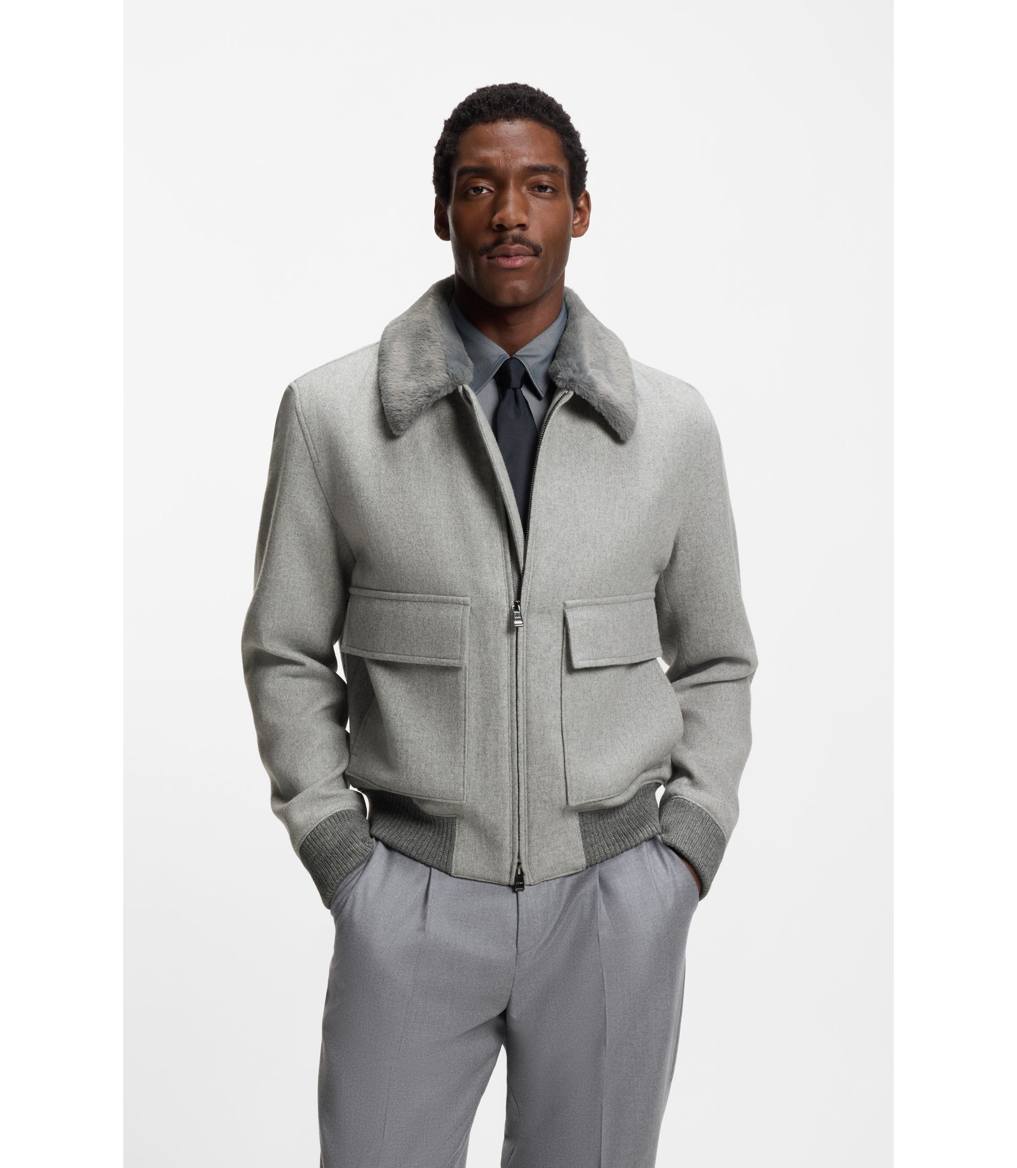 Mantel aus Wolle-Kaschmir mit Kragen in Fell-Optik