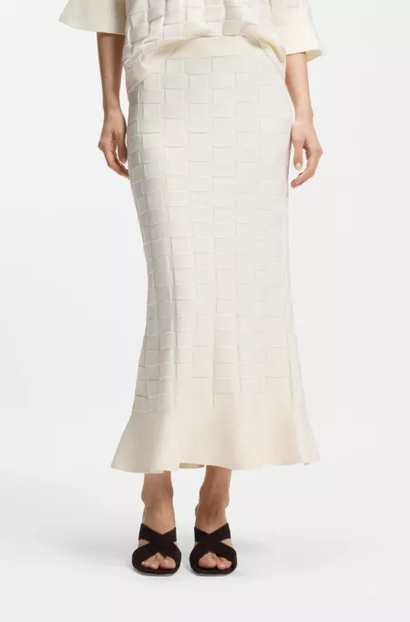 Maxi skirt with knitted check structure