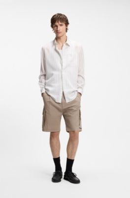 Stretch-cotton cargo shorts with pleat front, Light Brown