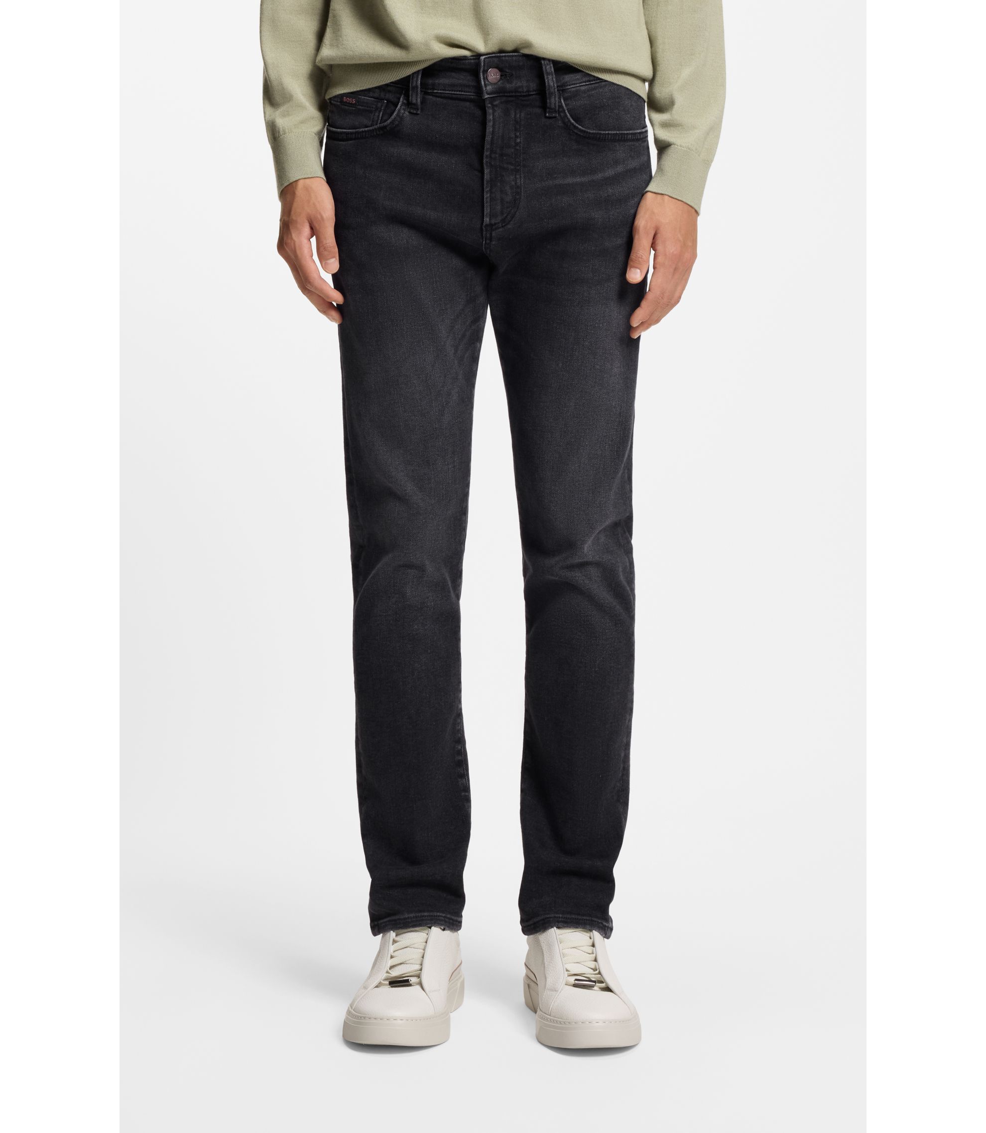 Slim-Fit Jeans aus schwarzem Performance-Denim