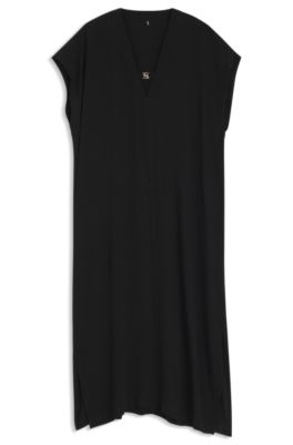 Crinkled V-neck beach kaftan with Double B monogram clasp, Black