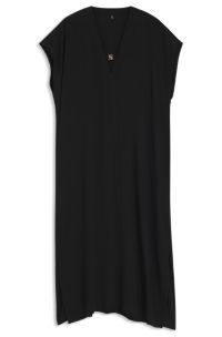 Crinkled V-neck beach kaftan with Double B monogram clasp, Black