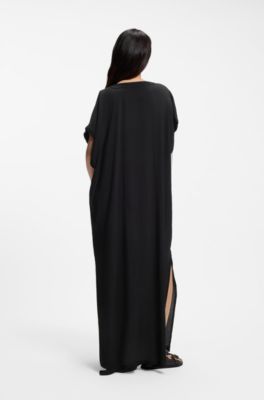 Crinkled V-neck beach kaftan with Double B monogram clasp, Black