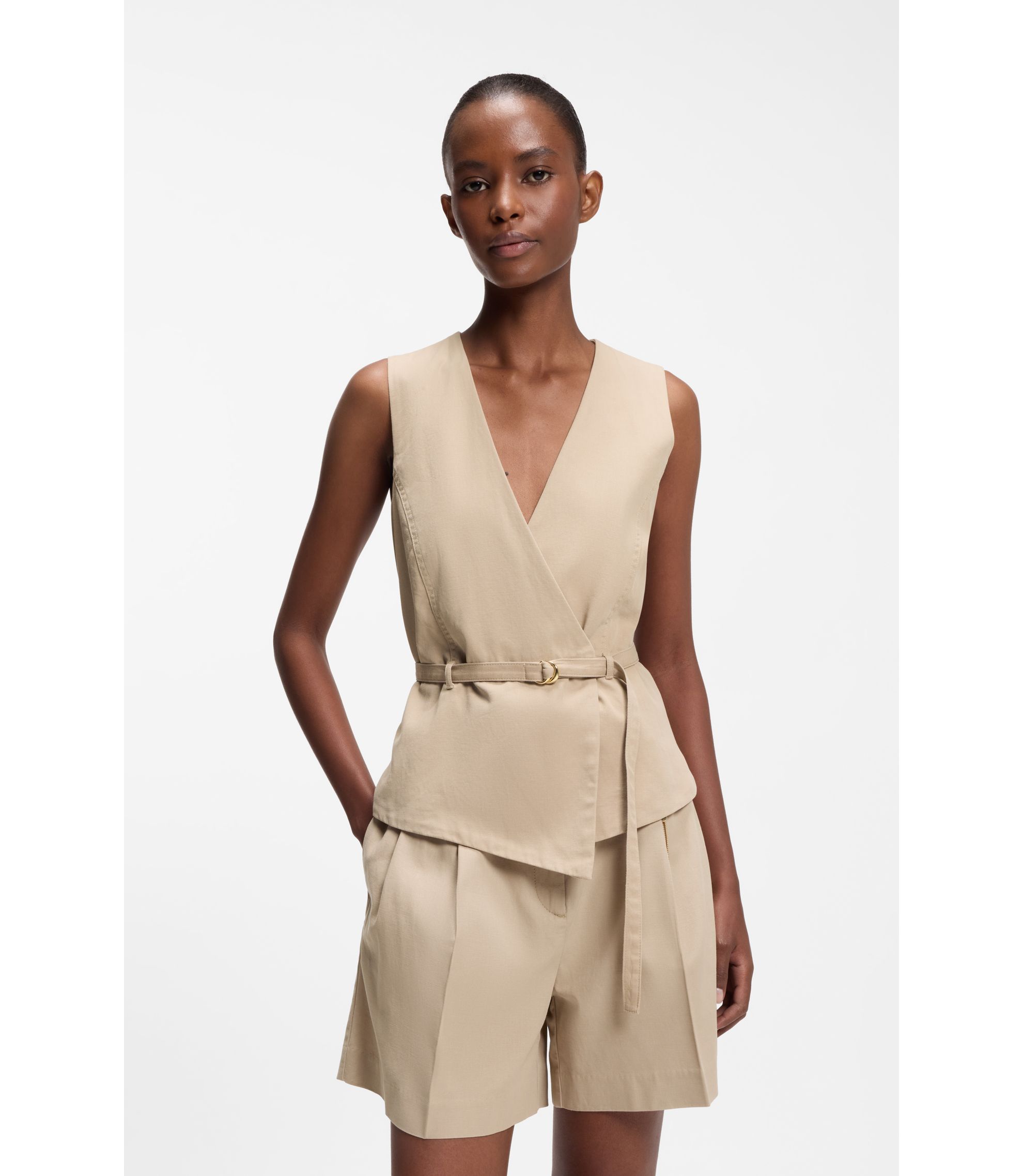 Regular-Fit Weste mit Gürtel aus Baumwolle und Hanf