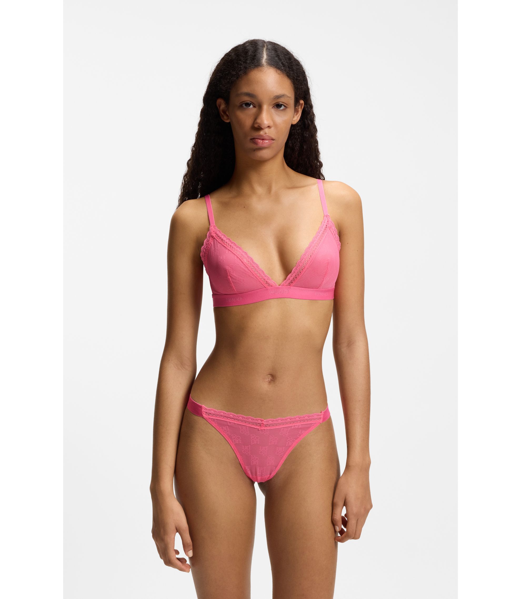 Triangel-BH aus Spitze mit Logo-Band