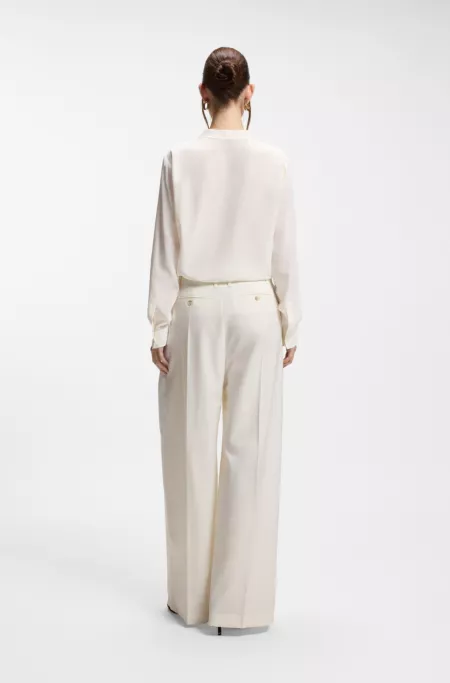 Chemisier coupe décontractée en soie lavée au sable