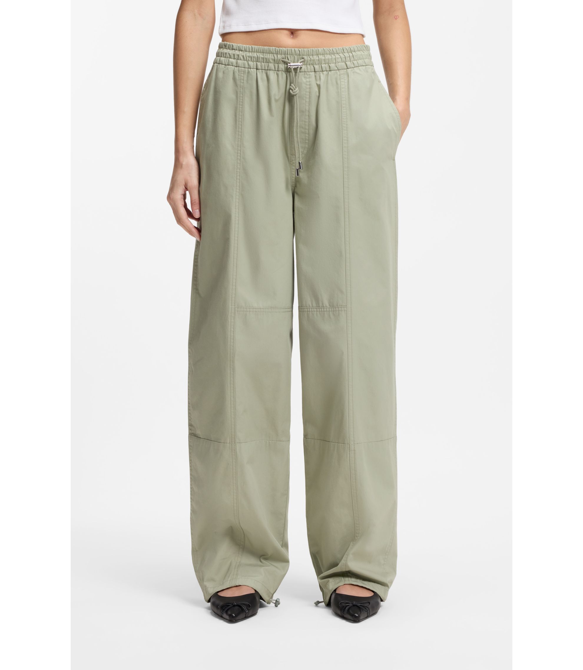 Hose aus Papier-Touch-Baumwolle mit weitem Beinverlauf