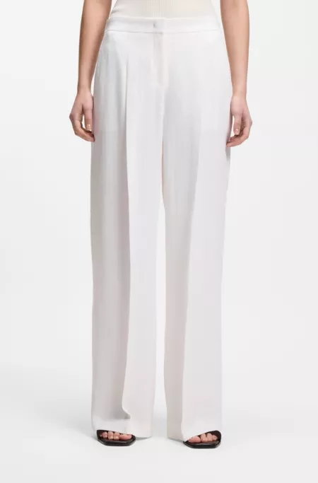 Relaxed-fit trousers in a linen blend