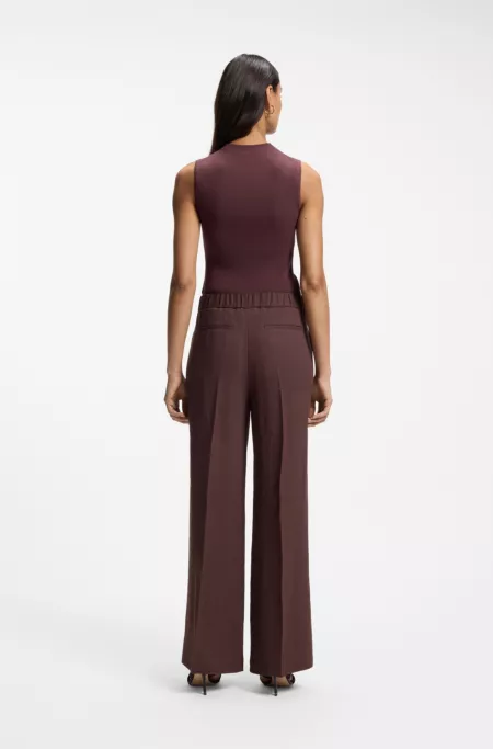 Relaxed-fit trousers in a linen blend