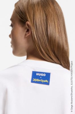 Camiseta HUGO x Jujutsu Kaisen oversize fit con estampado de Nobara, Blanco