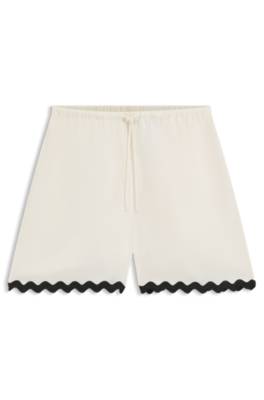 Relaxed-fit shorts with zigzag tape 1