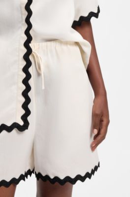 Relaxed fit-shorts med sicksackband, Svart / Vit