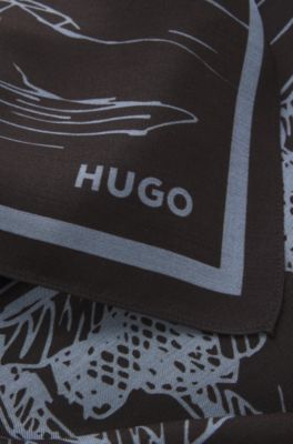 Bandana with scenery print, Blue Patterned