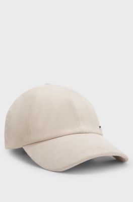 Cap aus Veloursleder mit Logo-Niete, Hellbeige