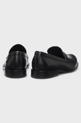 Mocassins en cuir avec garniture m&eacute;tallique logot&eacute;e, Noir