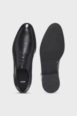 Leather Derby shoes with brogue details, Black