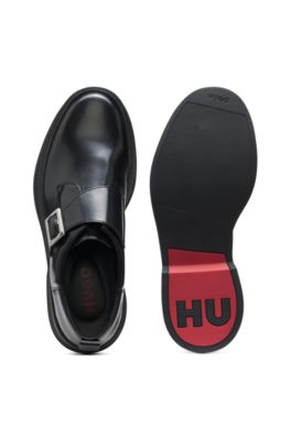 Munkesko i l&aelig;der med logosp&aelig;nde, Sort