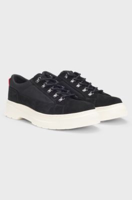 Scarpe derby in pelle scamosciata con profili in tela, Nero