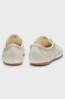 Low-top trainers with leather and suede, Natural
