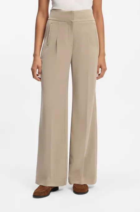 Straight-fit trousers with pleat front