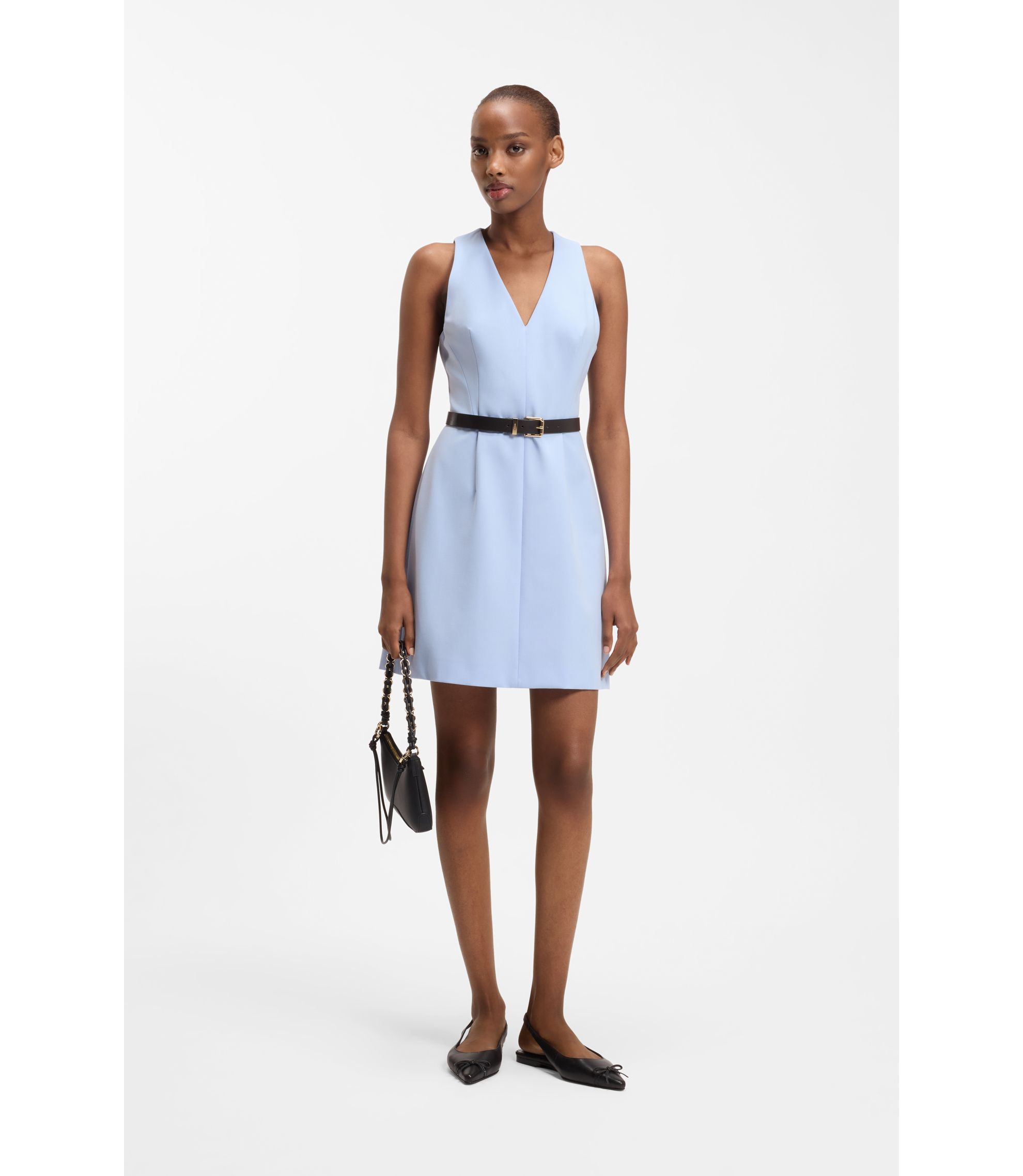 Kleid mit V-Ausschnitt und Naht-Details