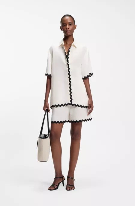 Relaxed-fit blouse with contrast zigzag tape