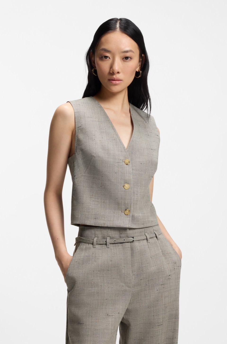 Cropped waistcoat in a wool blend