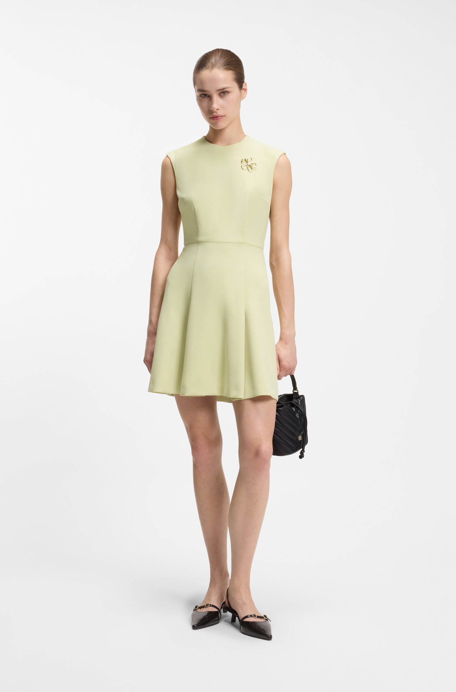 Hugo Sleeveless dress with gold-tone flower brooch klänningar dam