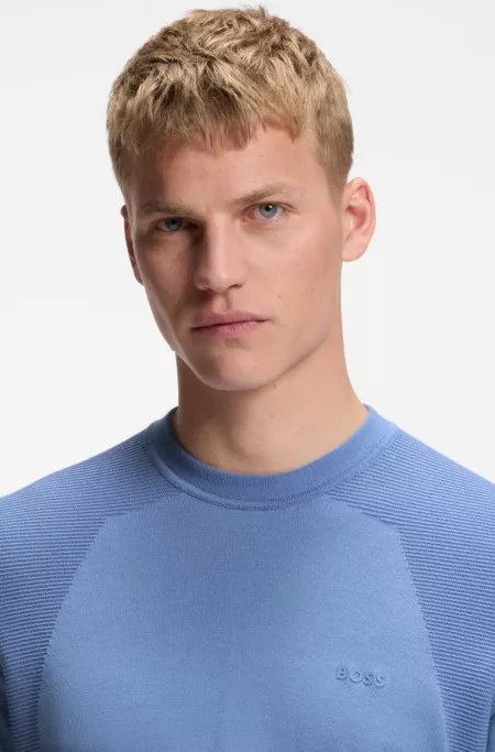 Thermo-regulating short-sleeved sweater with tonal logo