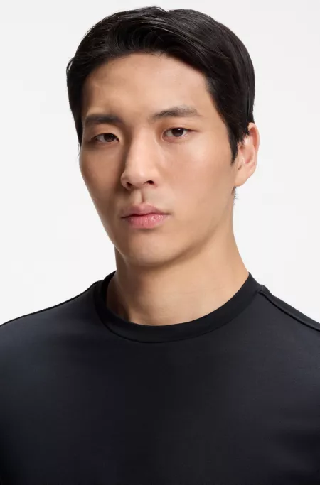 Performance T-shirt in a cotton blend