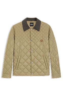 Water-repellent jacket with mixed quilting