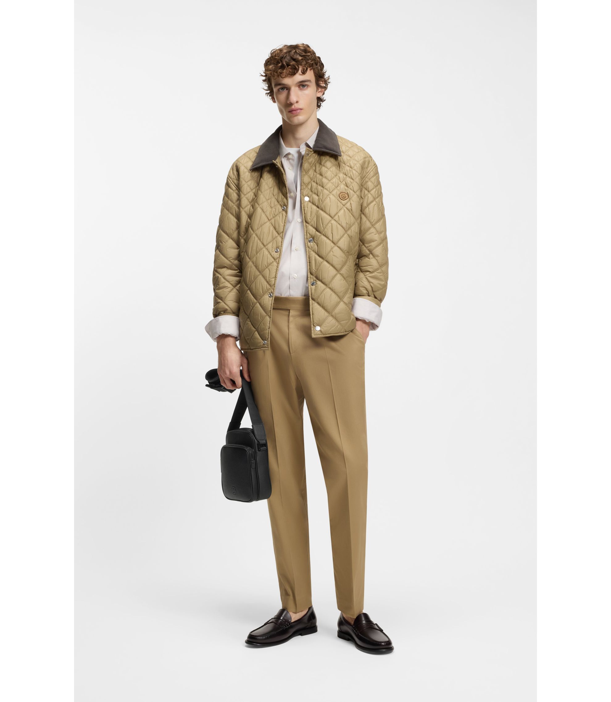 ぴーたん様✨HUGO BOSS レザー シボ A4 2way ビジネスバッグ ヒューゴボス HUGO BOSS 2WAYバッグ ビジネスバッグ HUGO RED 50529483