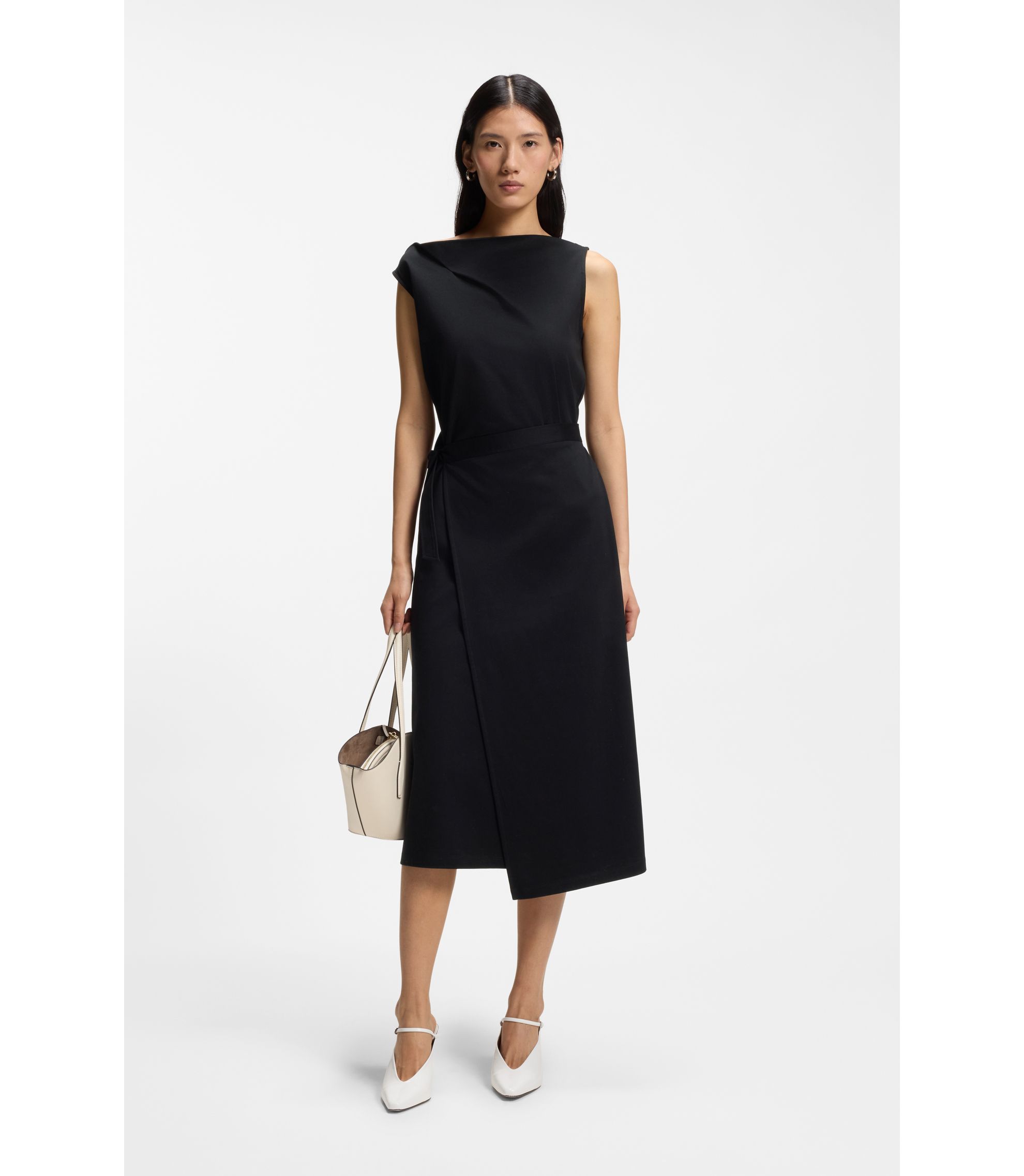 Kleid aus merzerisierter Baumwolle mit Wasserfall-Ausschnitt